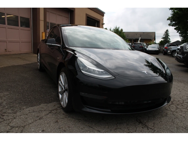 Tesla Model 3 Mid Range - автомобили, коли, обяви за нови и употребявани 0