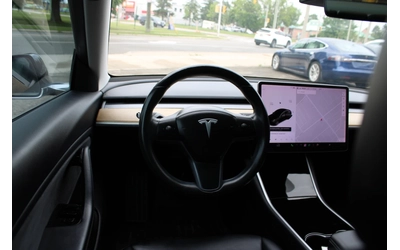 Tesla Model 3 Mid Range - автомобили, коли, обяви за нови и употребявани 10