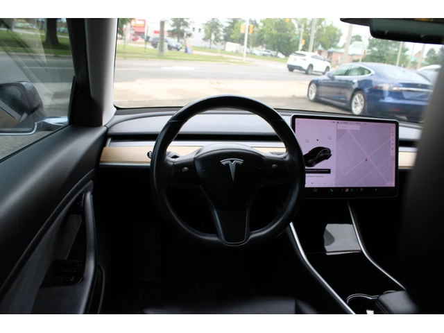 Tesla Model 3 Mid Range - автомобили, коли, обяви за нови и употребявани 10