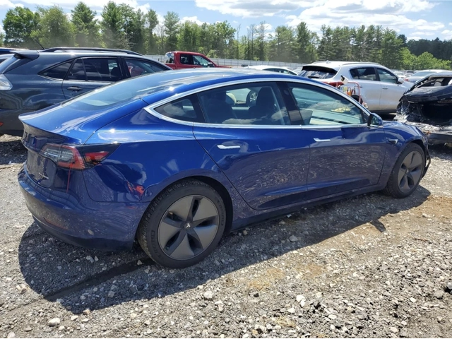 Tesla Model 3 Long Range / AWD - автомобили, коли, обяви за нови и употребявани 2
