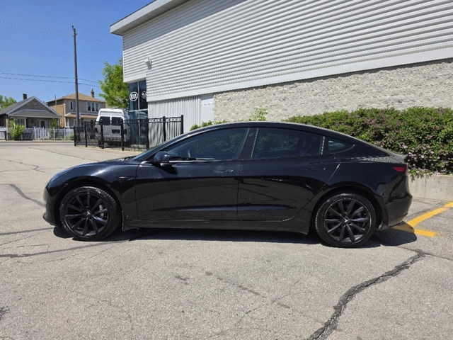 Tesla Model 3 STANDARD RANGE PLUS / AUTOPILOT /CERTIFIED - автомобили, коли, обяви за нови и употребявани 1