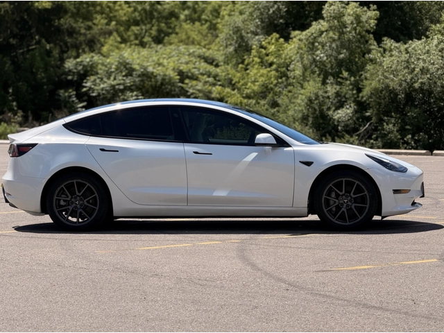 Tesla Model 3 DUAL MOTOR / LONG RANGE / AWD / - автомобили, коли, обяви за нови и употребявани 3