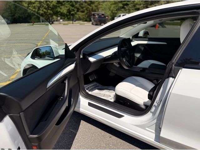 Tesla Model 3 DUAL MOTOR / LONG RANGE / AWD / - автомобили, коли, обяви за нови и употребявани 9