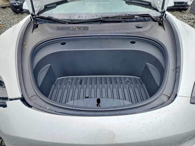 Tesla Model 3 - автомобили, коли, обяви за нови и употребявани 10