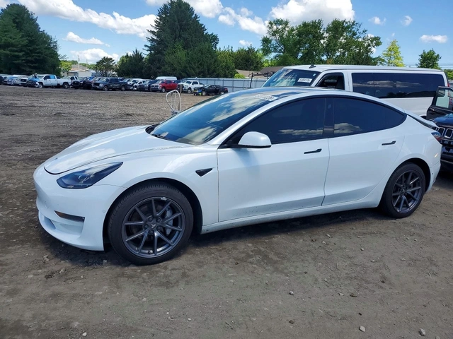 Tesla Model 3 LONG RANGE* DUAL MOTOR* КОЖА* ПОДГРЕВ* ПАНОРАМА* - автомобили, коли, обяви за нови и употребявани 0