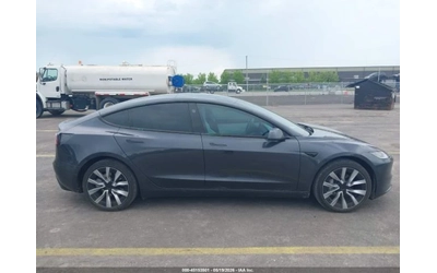 Tesla Model 3 LONG RANGE* DUAL MOTOR* КОЖА* ПОДГРЕВ* ПАНО* - автомобили, коли, обяви за нови и употребявани 11