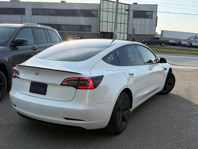 Tesla Model 3 STANDARD RANGE* RWD* PANO - автомобили, коли, обяви за нови и употребявани 2