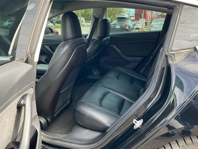 Tesla Model 3 4x4* LONG RANGE* PANO - автомобили, коли, обяви за нови и употребявани 10