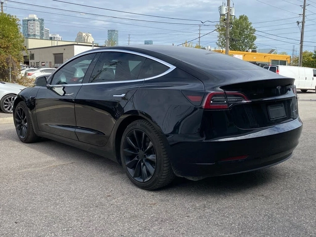 Tesla Model 3 4x4* LONG RANGE* PANO - автомобили, коли, обяви за нови и употребявани 2