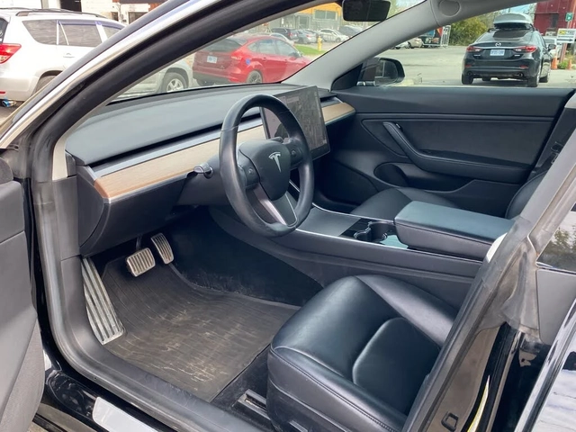Tesla Model 3 4x4* LONG RANGE* PANO - автомобили, коли, обяви за нови и употребявани 6