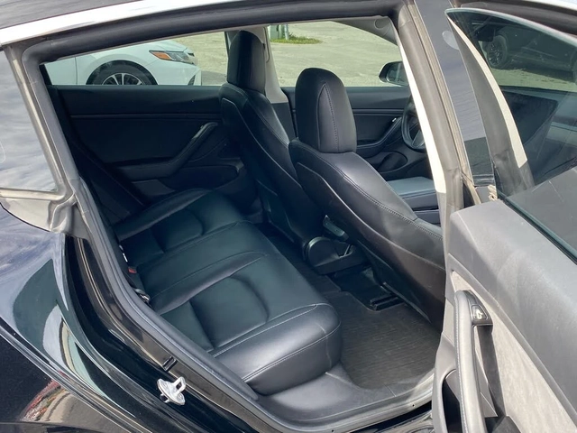 Tesla Model 3 4x4* LONG RANGE* PANO - автомобили, коли, обяви за нови и употребявани 9