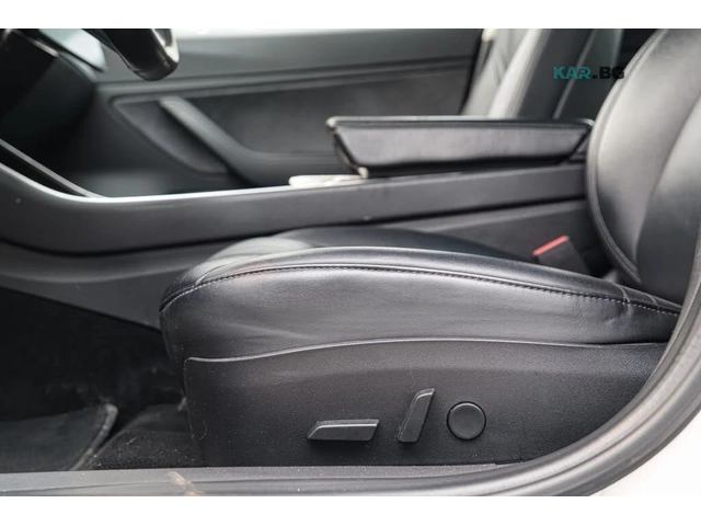 Tesla Model 3 Long Range* 4x4 - автомобили, коли, обяви за нови и употребявани 9