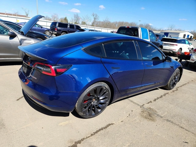 Tesla Model 3 DUAL* MOTOR* ALL* WHEEL* DRIVE* - автомобили, коли, обяви за нови и употребявани 4