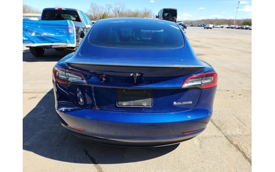 tesla-model-3 - 5