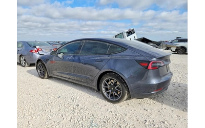 tesla-model-3 - 1