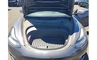 Tesla Model 3 AWD - автомобили, коли, обяви за нови и употребявани 10