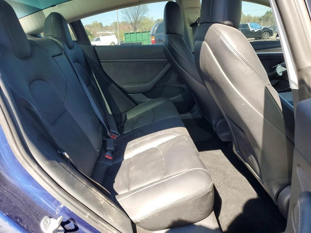 Tesla Model 3 Long Range AWD - автомобили, коли, обяви за нови и употребявани 9