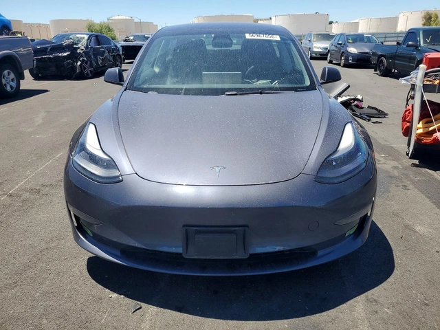 Tesla Model 3 AWD - автомобили, коли, обяви за нови и употребявани 1