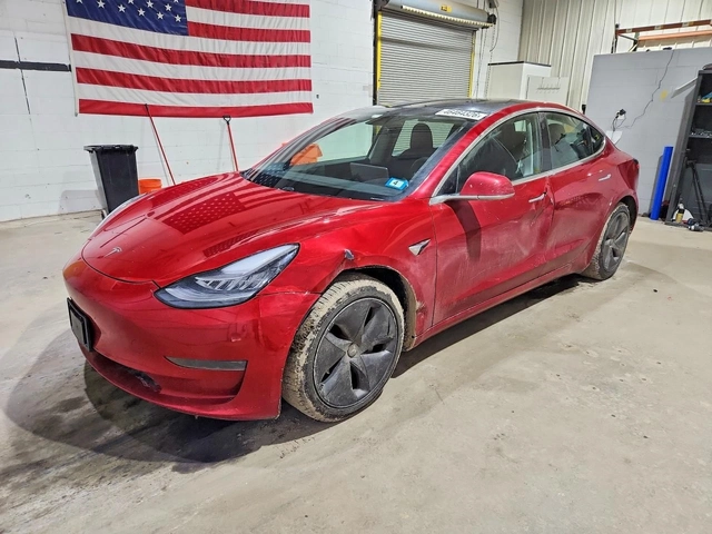 Tesla Model 3 Standard Range RWD - автомобили, коли, обяви за нови и употребявани 0