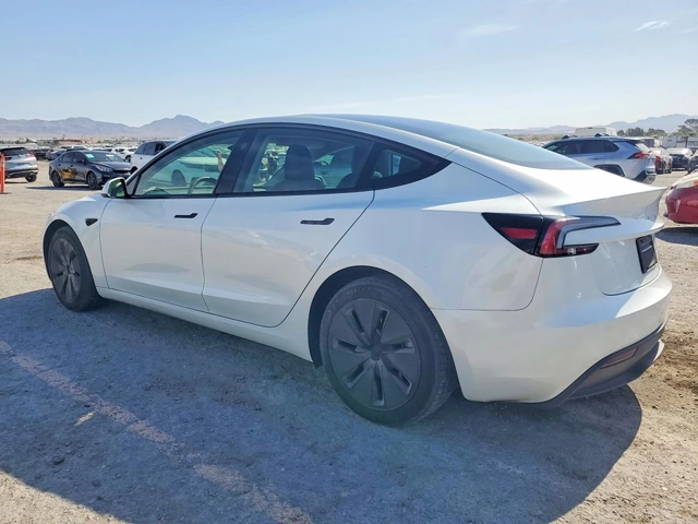 Tesla Model 3 Long Range RWD - автомобили, коли, обяви за нови и употребявани 1