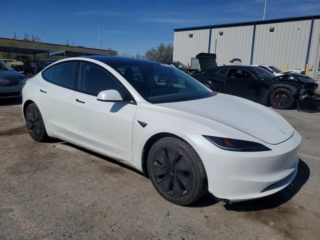 Tesla Model 3 Long Range RWD - автомобили, коли, обяви за нови и употребявани 3