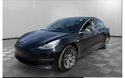 tesla-model-3 - 1