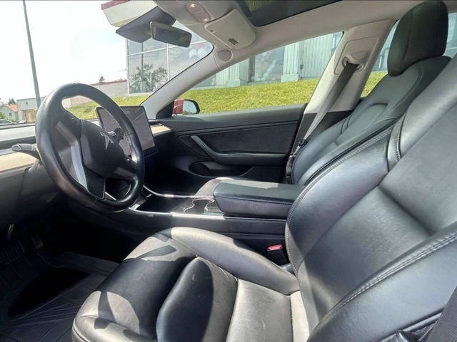 Tesla Model 3 Long Range - автомобили, коли, обяви за нови и употребявани 4