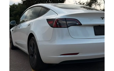 tesla-model-3 - 4