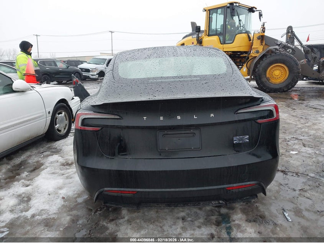 Tesla Model 3 ELECTRIC All Wheel Drive - автомобили, коли, обяви за нови и употребявани 15