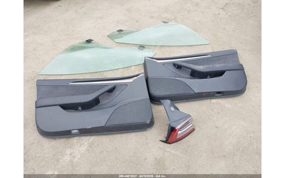 Tesla Model 3 ELECTRIC All Wheel Drive - автомобили, коли, обяви за нови и употребявани 11