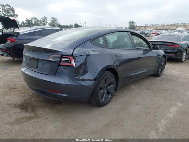 Tesla Model 3 ELECTRIC All Wheel Drive - автомобили, коли, обяви за нови и употребявани 3