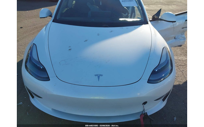 Tesla Model 3 ELECTRIC All Wheel Drive - автомобили, коли, обяви за нови и употребявани 9