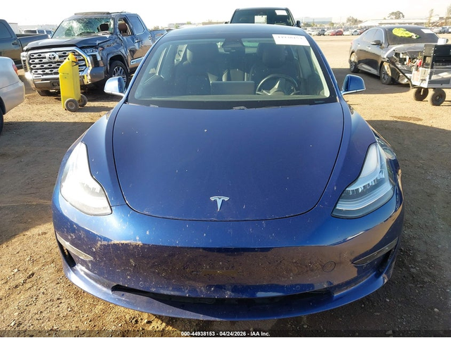 Tesla Model 3 ELECTRIC All Wheel Drive - автомобили, коли, обяви за нови и употребявани 12