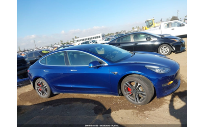 Tesla Model 3 ELECTRIC All Wheel Drive - автомобили, коли, обяви за нови и употребявани 13