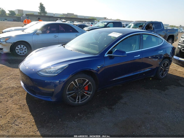 Tesla Model 3 ELECTRIC All Wheel Drive - автомобили, коли, обяви за нови и употребявани 1