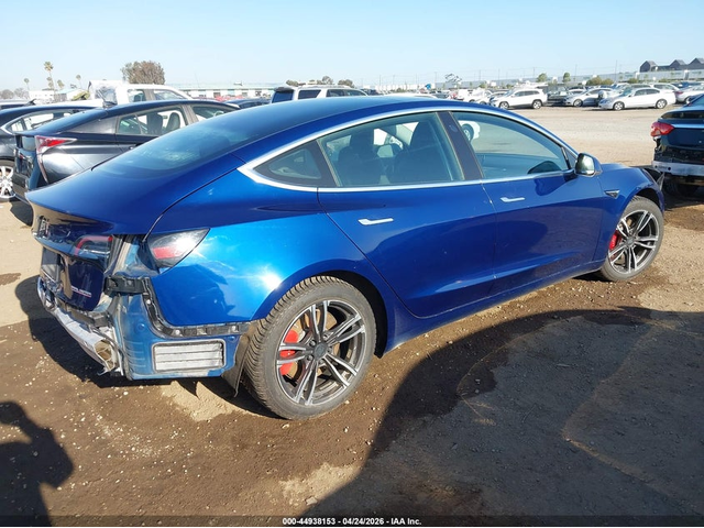 Tesla Model 3 ELECTRIC All Wheel Drive - автомобили, коли, обяви за нови и употребявани 3