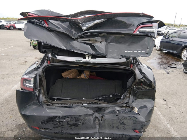 Tesla Model 3 ELECTRIC All Wheel Drive - автомобили, коли, обяви за нови и употребявани 5