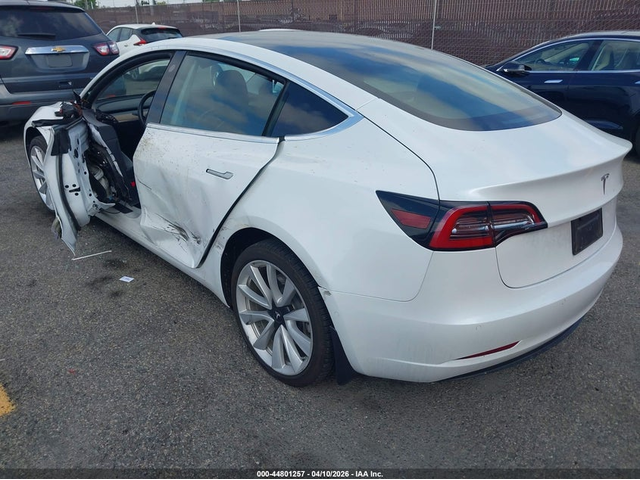 Tesla Model 3 ELECTRIC Rear Wheel Drive - автомобили, коли, обяви за нови и употребявани 2
