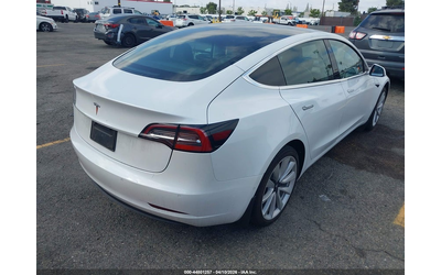 tesla-model-3-electric-rear-wheel-drive - 3