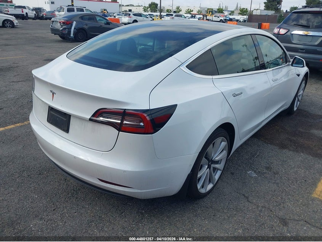 Tesla Model 3 ELECTRIC Rear Wheel Drive - автомобили, коли, обяви за нови и употребявани 3