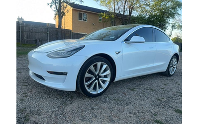 tesla-model-3-rear-wheel-drive - 1
