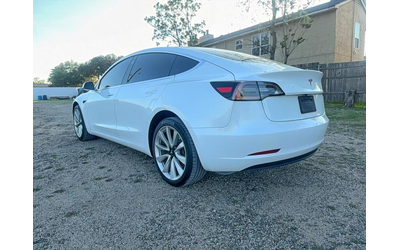 tesla-model-3-rear-wheel-drive - 2