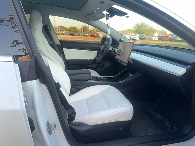 Tesla Model 3 REAR WHEEL DRIVE - автомобили, коли, обяви за нови и употребявани 4