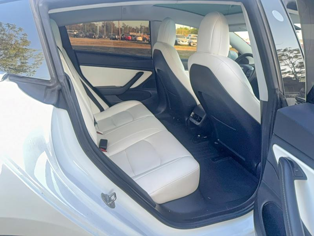 Tesla Model 3 REAR WHEEL DRIVE - автомобили, коли, обяви за нови и употребявани 5