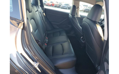Tesla Model 3 Rear-wheel drive - автомобили, коли, обяви за нови и употребявани 10