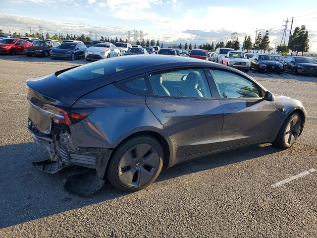 Tesla Model 3 Rear-wheel drive - автомобили, коли, обяви за нови и употребявани 3