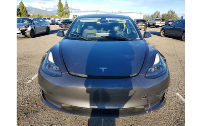 tesla-model-3-rear-wheel-drive - 5