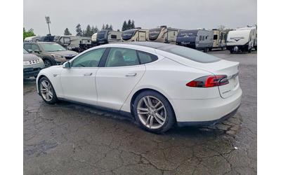 tesla-model-3-rear-wheel-drive - 1