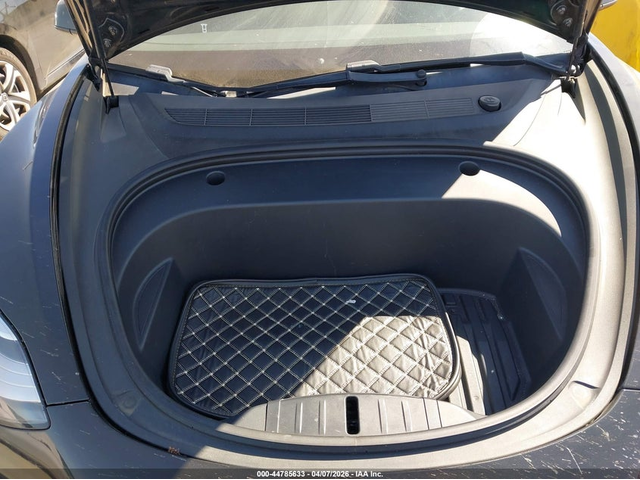 Tesla Model 3 U   U Rear Wheel Drive - автомобили, коли, обяви за нови и употребявани 9