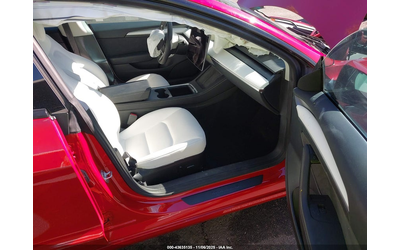 tesla-model-3-u-u-ux-rear-wheel-drive - 4